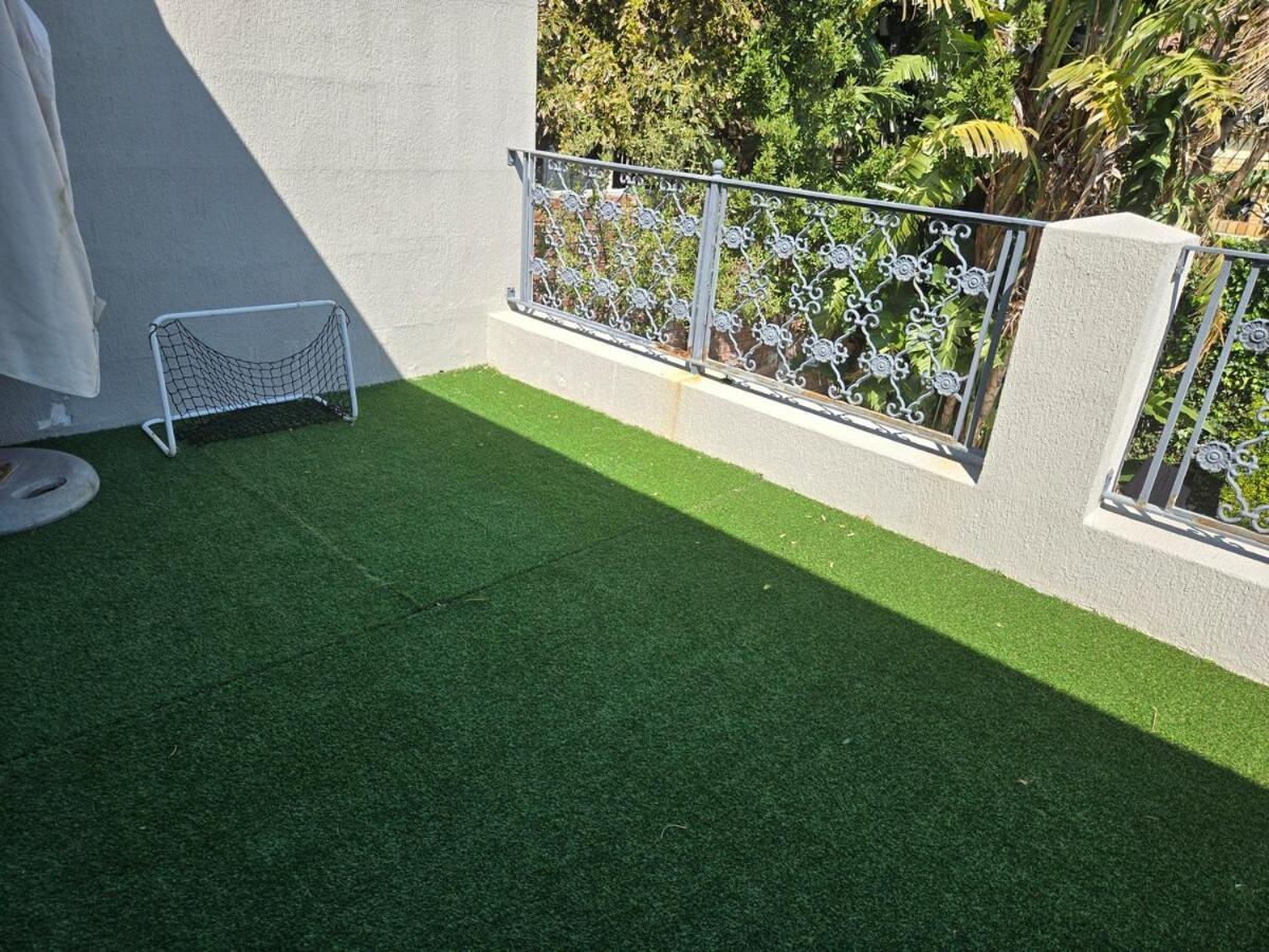 Fresnaye Family 4 Bedrooms No Loadshedding Holiday home Cape Town