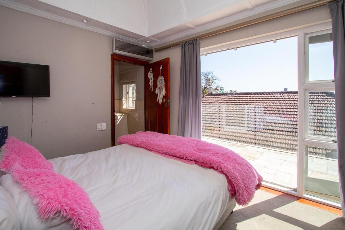Fresnaye Family 4 Bedrooms No Loadshedding Holiday home *