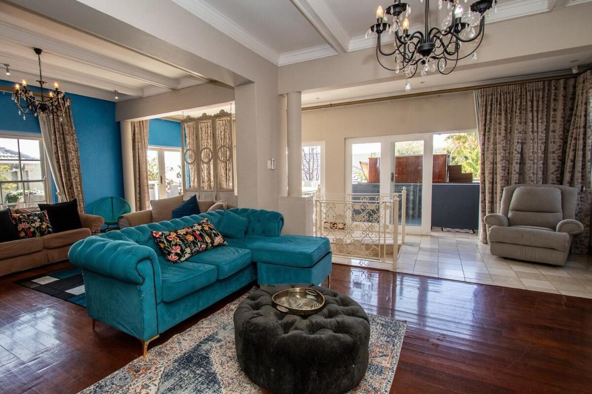 Fresnaye Family 4 Bedrooms No Loadshedding