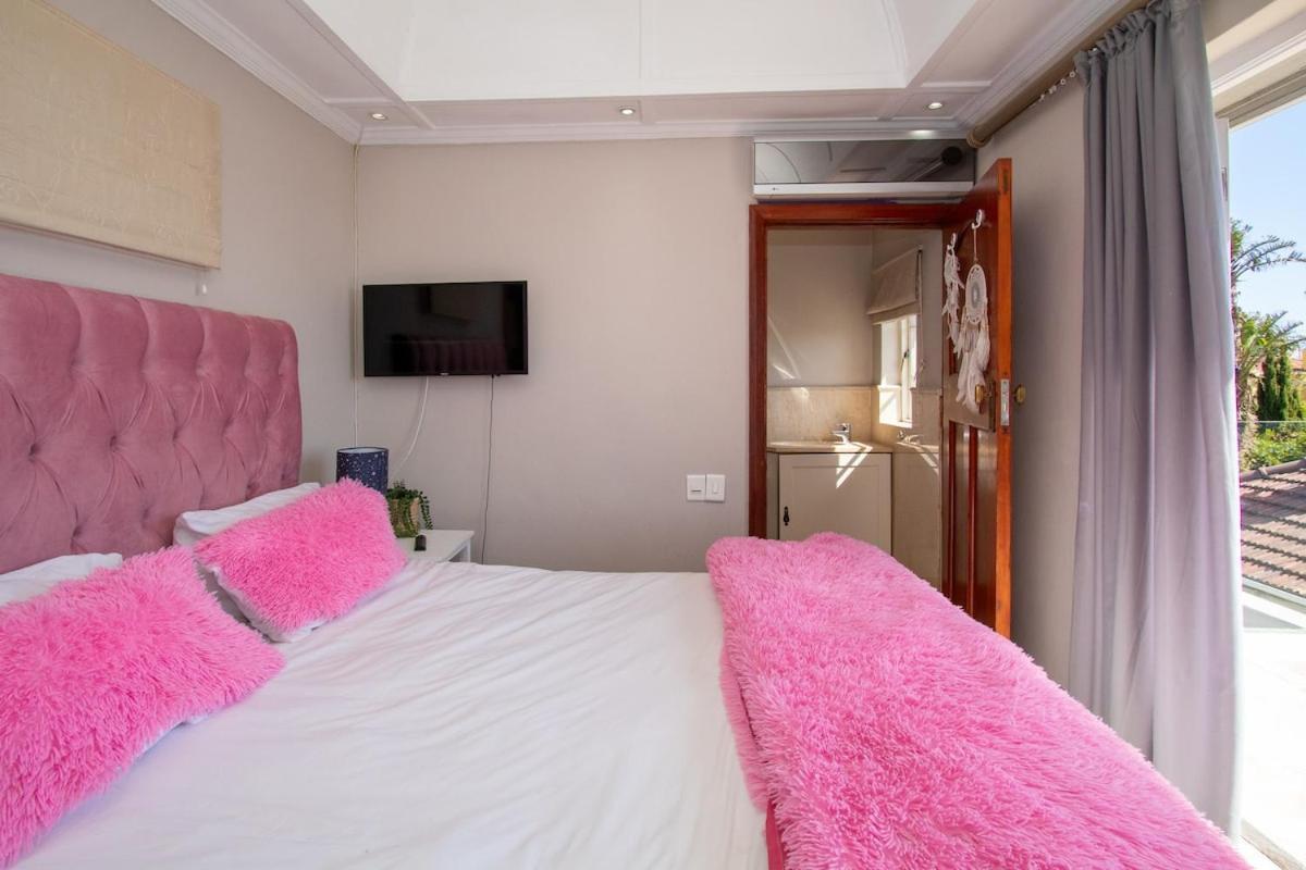 Fresnaye Family 4 Bedrooms No Loadshedding