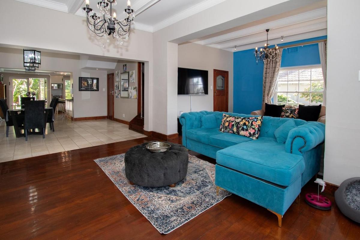 Fresnaye Family 4 Bedrooms No Loadshedding Holiday home *