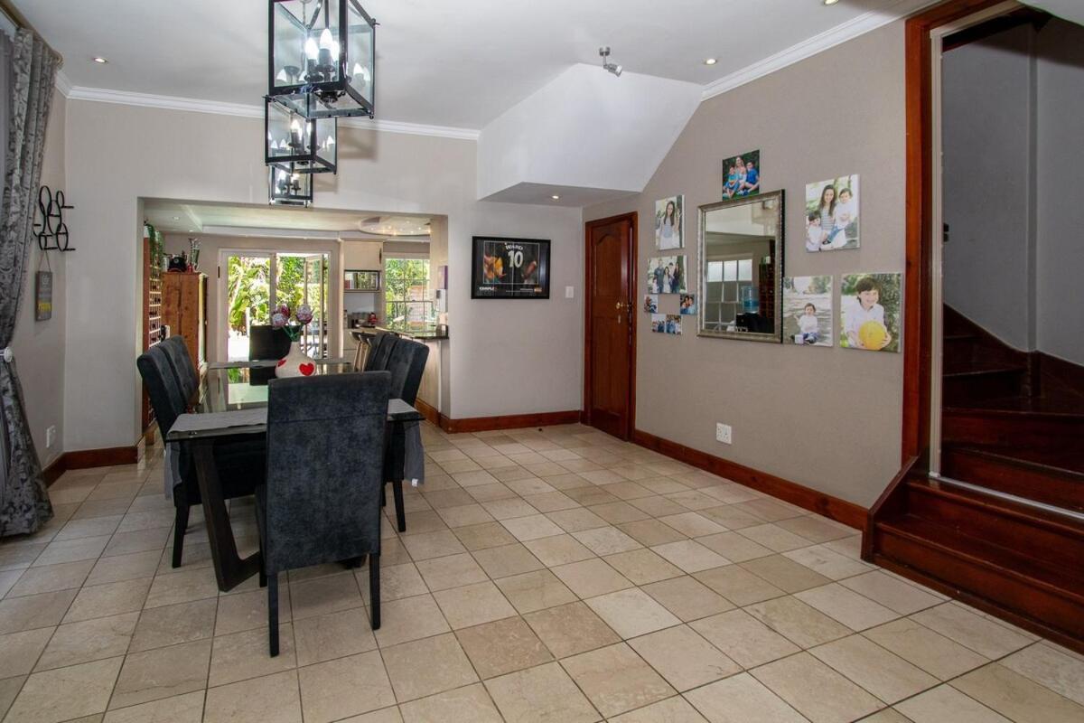 Fresnaye Family 4 Bedrooms No Loadshedding Cape Town
