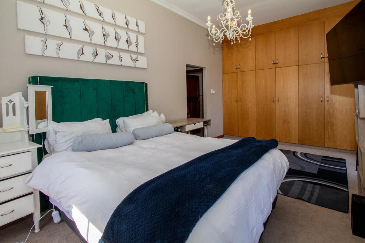 Holiday home Fresnaye Family 4 Bedrooms No Loadshedding