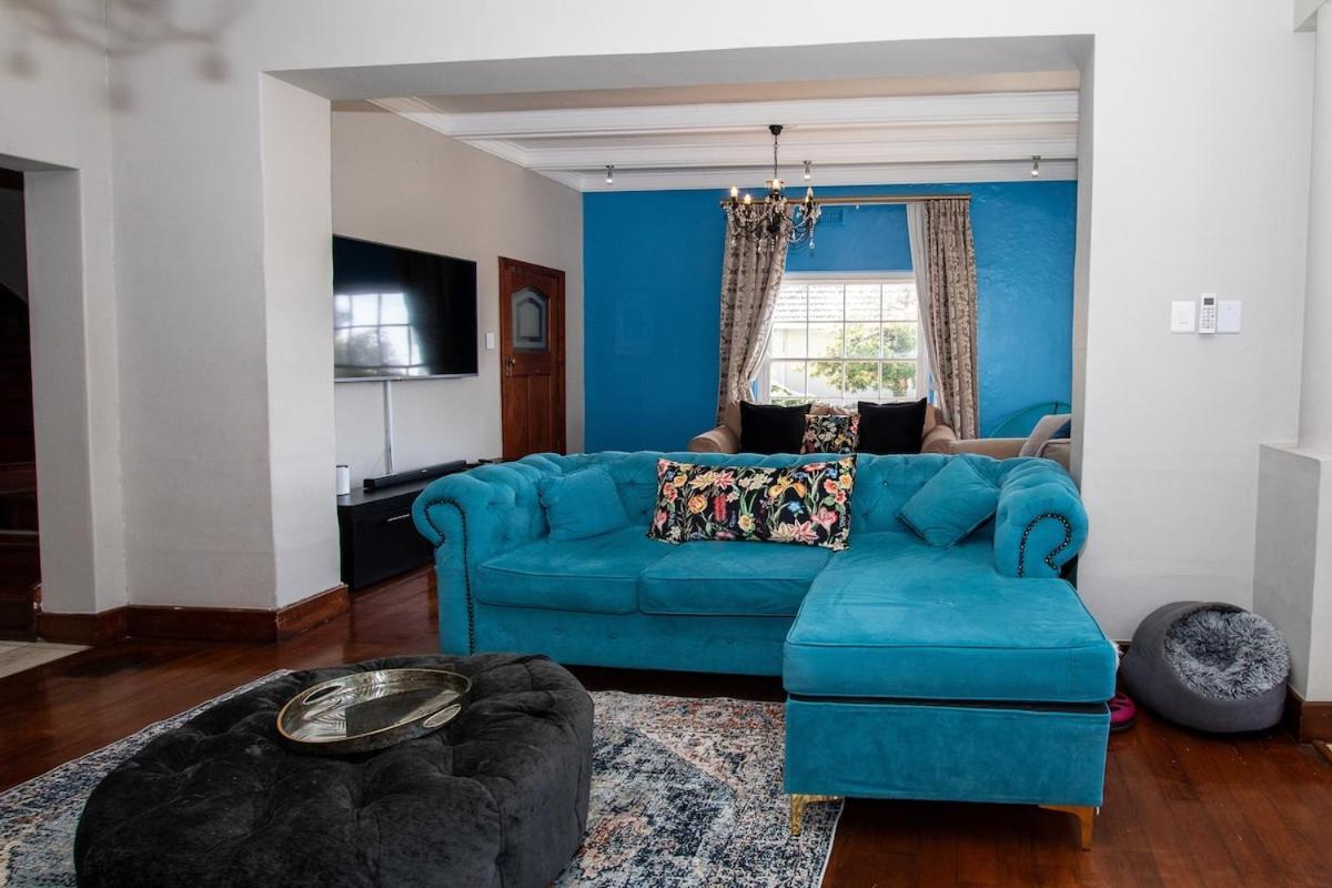 Fresnaye Family 4 Bedrooms No Loadshedding Holiday home Cape Town