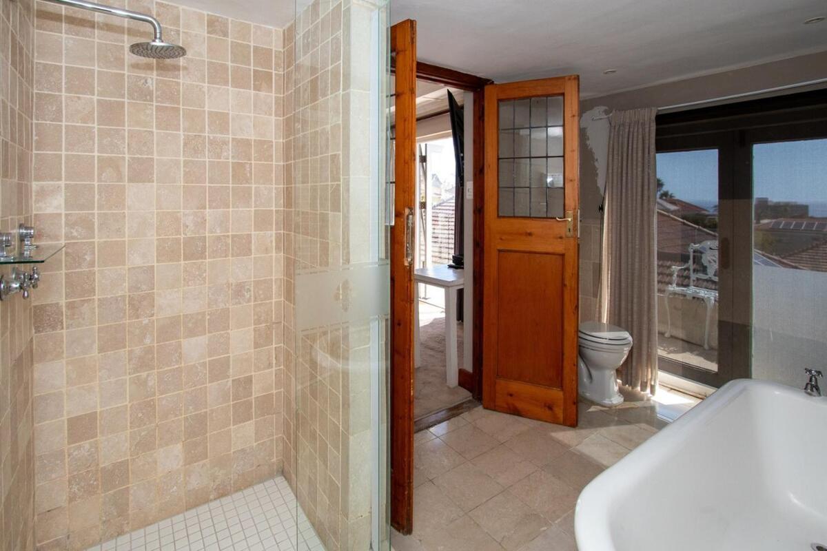 Fresnaye Family 4 Bedrooms No Loadshedding Cape Town
