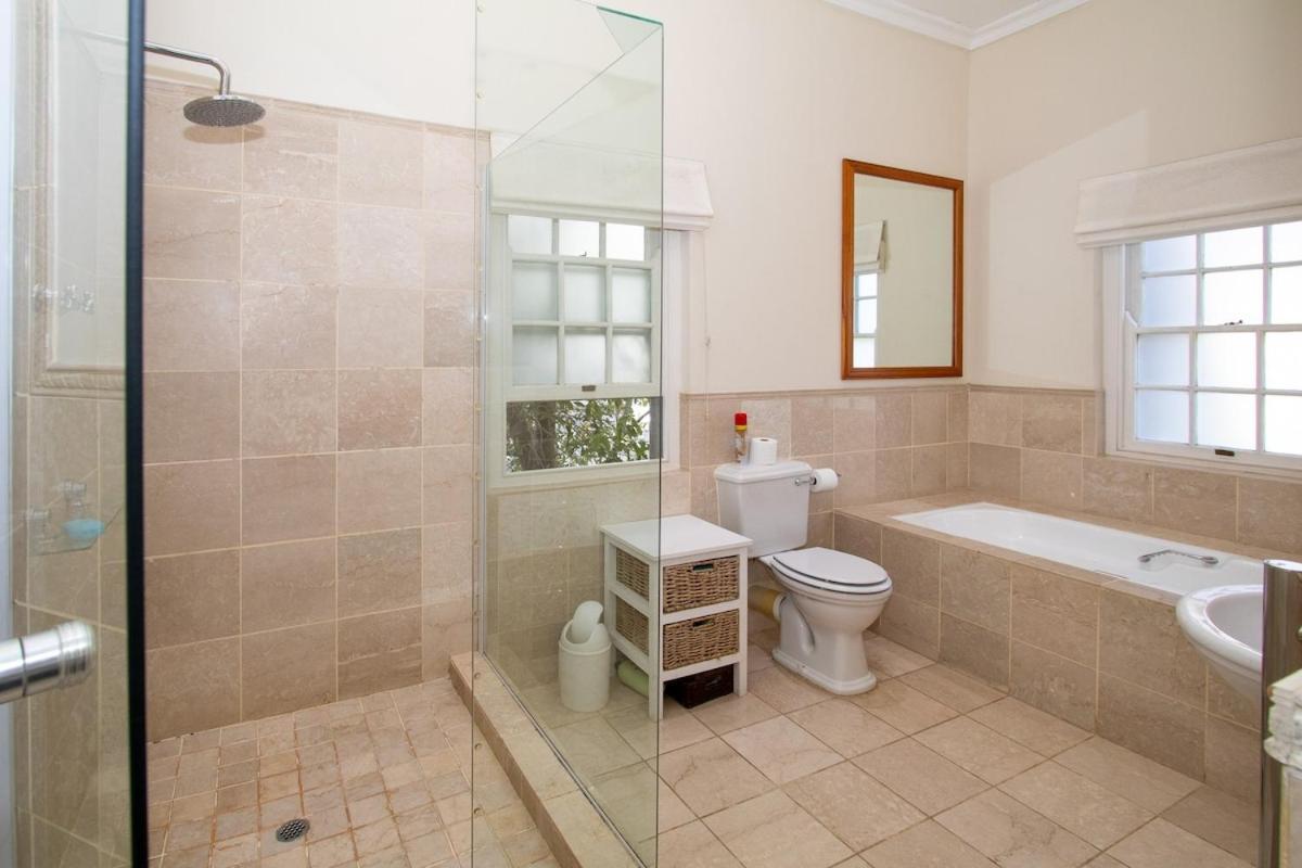 Fresnaye Family 4 Bedrooms No Loadshedding